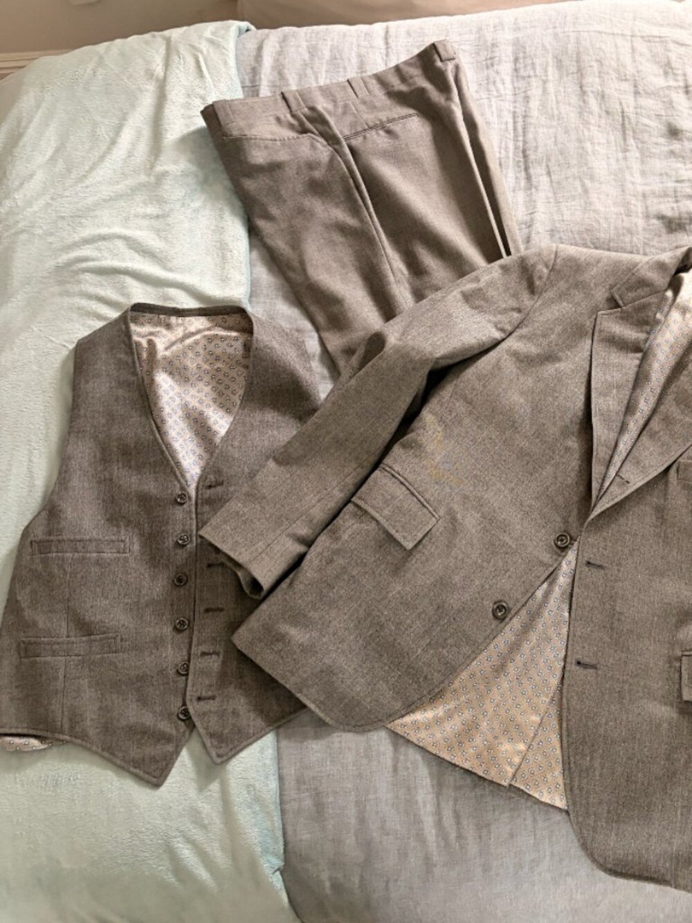 3-piece suit WOOL and silk